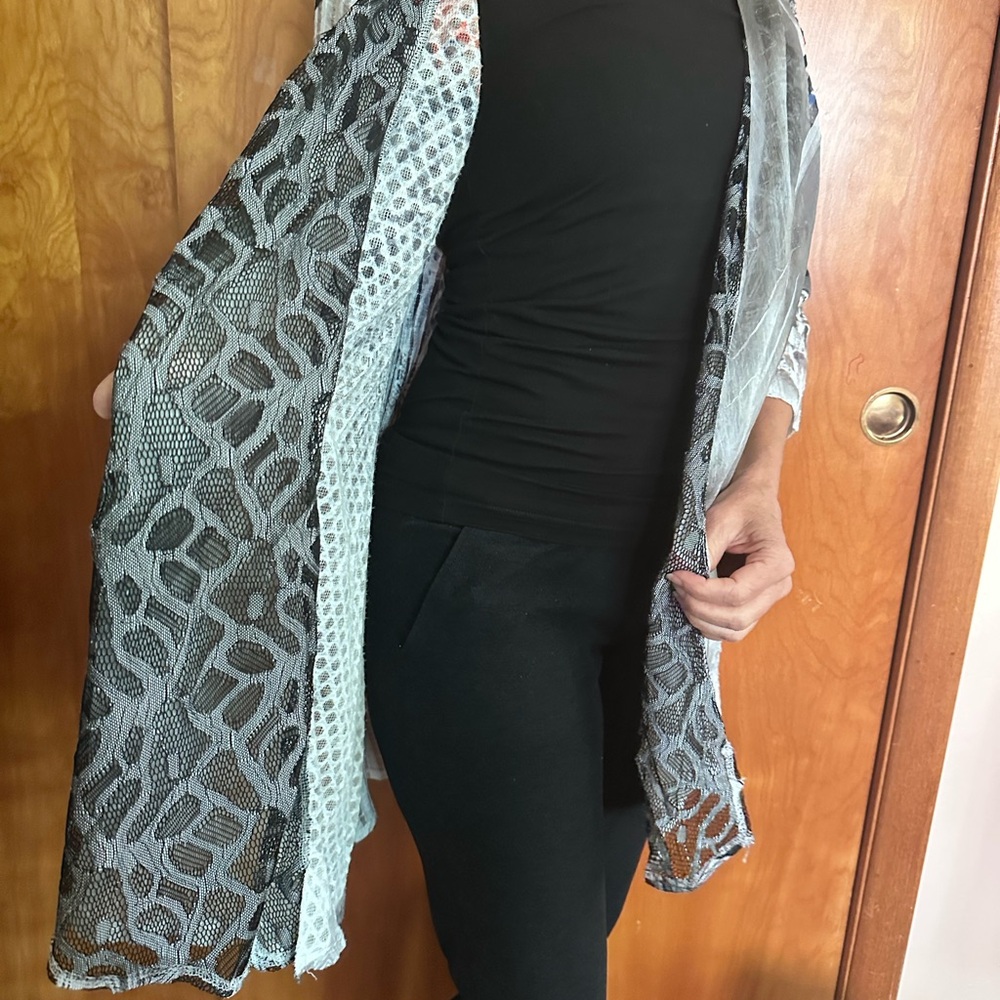 Colorful Patterned Women's Cardigan - Picture 5 of 5